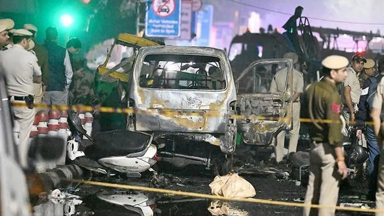 दिल्ली धमाका केस: NIA के हाथ में जांच, एक महीना बाद भी रिमांड और पेशी जारी